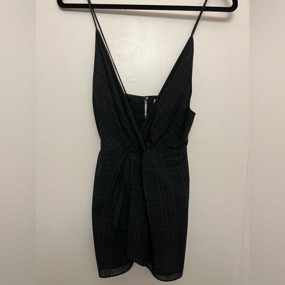 Aritzia - Wilfred Pursuit Camisole - Picture 1 of 15